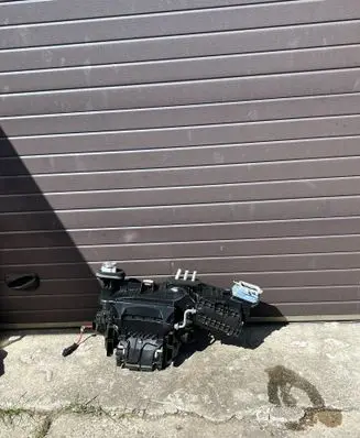 BMW X3 E83 Interior heater climate box assembly 