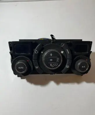 Peugeot 308 Climate control unit 96718462XT 1003292A