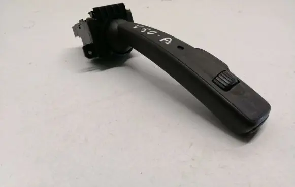 Volvo V50 Indicator stalk 17D770