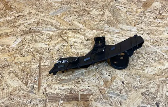 Hyundai i10 Headlight/headlamp mounting bracket 86517B9000
