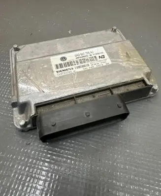Volkswagen Touareg I Transfer box differential control unit 0AD927755AJ 5WP22084 H16S0100