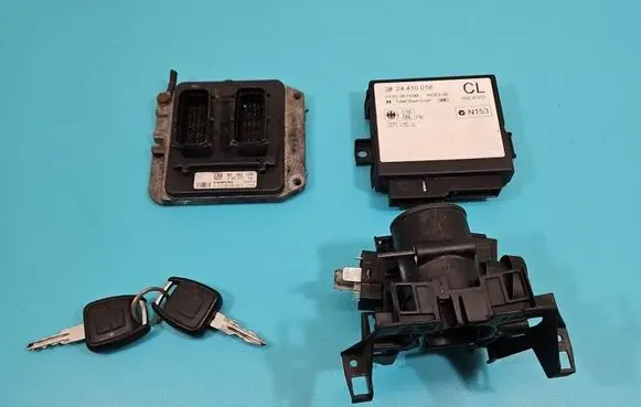 Opel Zafira A Engine control unit/module ECU 90582539 IMPRK1517894