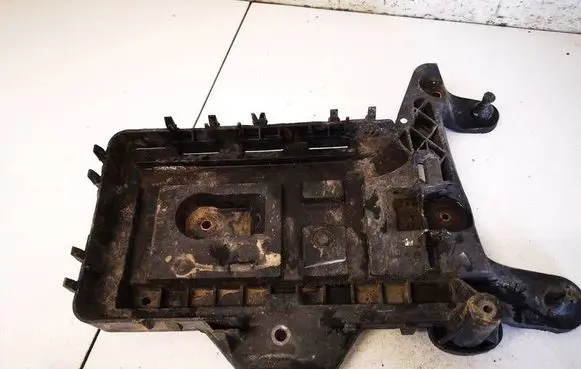 Volkswagen Golf VI Battery box tray 1KM915333