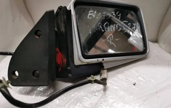 Nissan Terrano Front door electric wing mirror E1301188397 E1021825