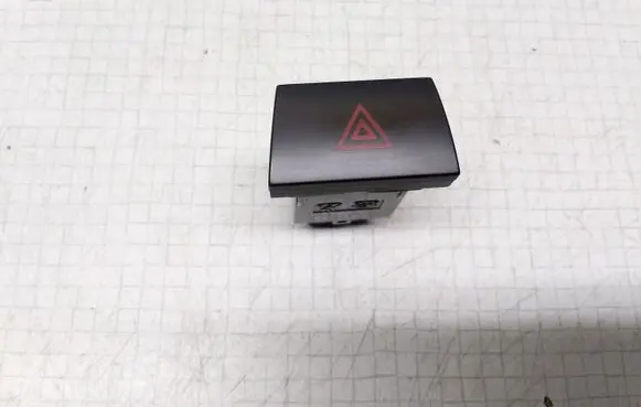 KIA Cerato Hazard light switch