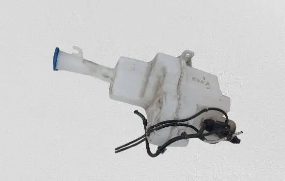 Hyundai Kona I Windshield washer fluid reservoir/tank 98610J9000