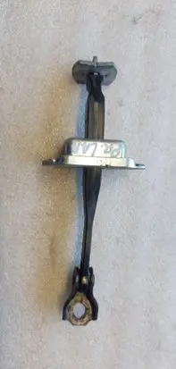 Nissan X-Trail T32 Front door check strap stopper