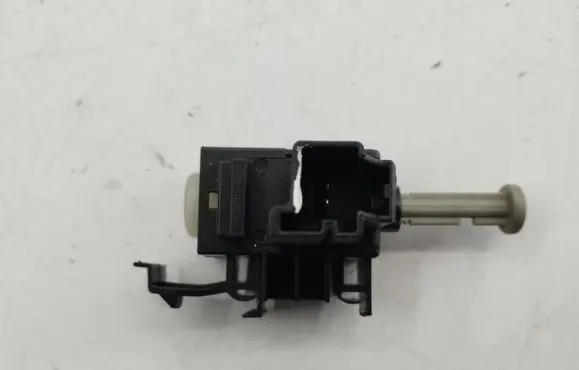 Clutch pedal sensor