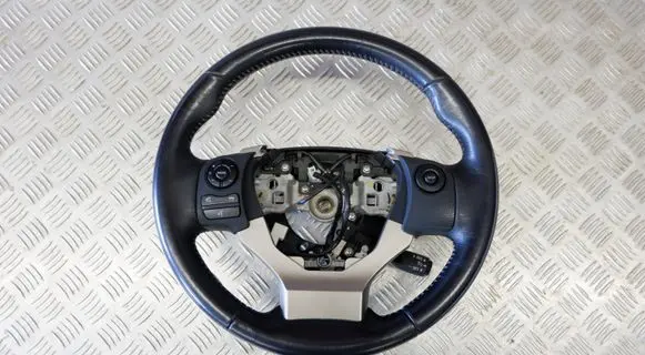 Lexus CT 200H Steering wheel 