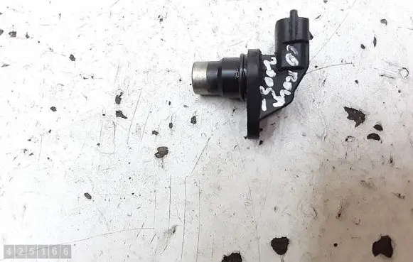 Toyota Corolla E120 E130 Camshaft speed sensor 0281002406