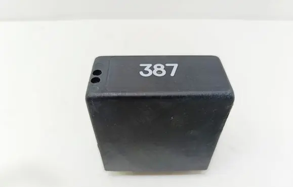 Audi A4 S4 B5 8D Light relay 4B0919471