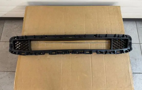 Ford Ranger Front bumper lower grill
