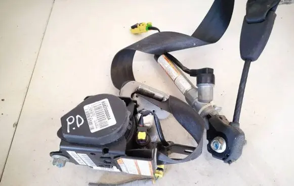 Honda CR-V Front seatbelt 81450swwe0 81450-sww-e0