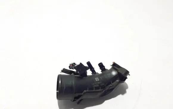 Dacia Duster II Air intake duct part 165767385R