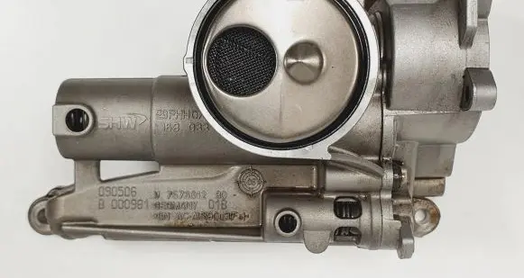 Peugeot 207 Oil pump V757601280