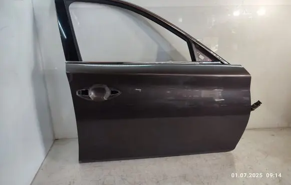 Infiniti Q50 Front door 