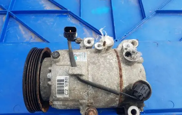Hyundai i30 Air conditioning (A/C) compressor (pump) F500JDCCE-06
