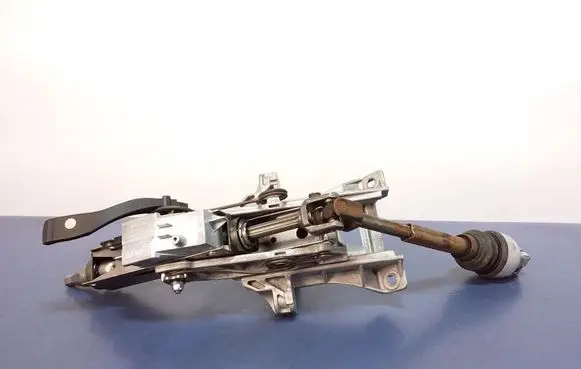 Ford Focus Steering wheel axle BV6N-3C529-GD