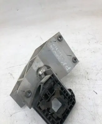 BMW X4 G02 Radiator support slam panel bracket 7399965