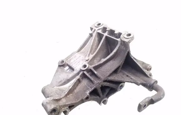 Ford Galaxy Generator/alternator bracket 028903143AB