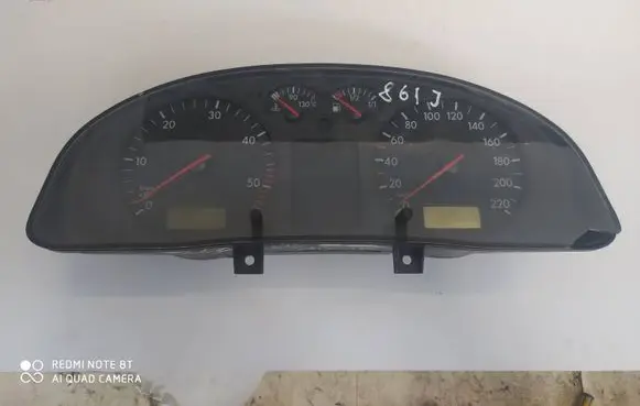 Volkswagen PASSAT B5 Speedometer (instrument cluster) 3B0919861J 11008793023