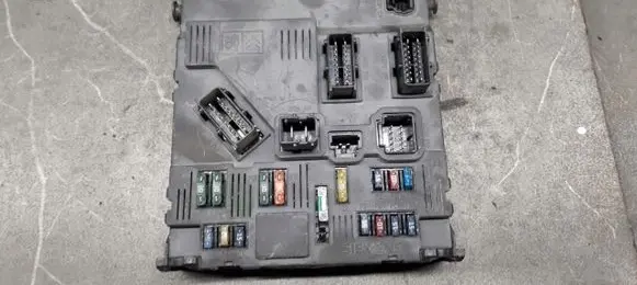 Citroen Berlingo Fuse box set 9652474680