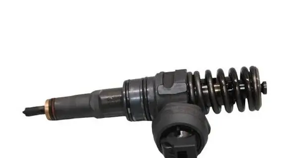Volkswagen Golf IV Fuel injector 038130073AG