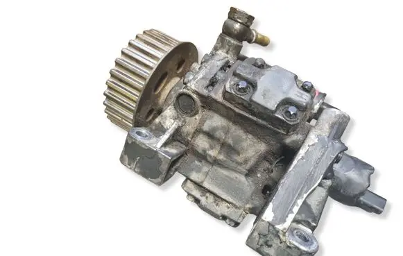 Nissan Note (E11) Fuel injection high pressure pump A2C20000754 8200430599