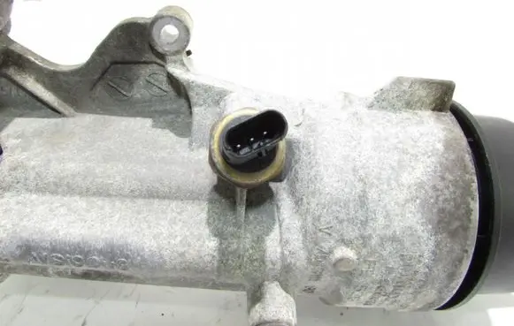 Mini Cooper Countryman R60 Oil filter mounting bracket Nėra