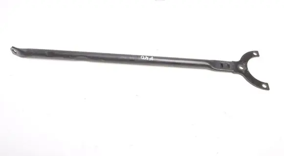 BMW 1 F40 Front strut bar 7436243