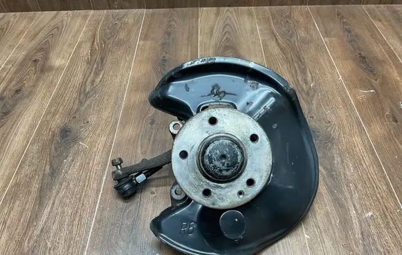 Mercedes-Benz SL R129 Front wheel hub 1293300320 A1293300320