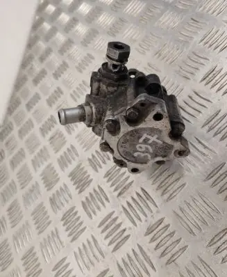 Audi A4 S4 B7 8E 8H Power steering pump 8E0145155N