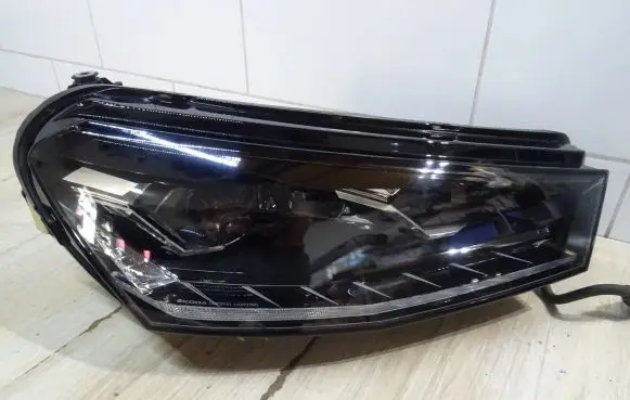Skoda Fabia Mk3 (NJ) Headlight/headlamp 6VB941016A