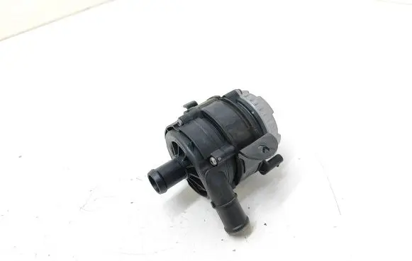 Volkswagen PASSAT B8 Electric auxiliary coolant/water pump 04L965567 0392024003