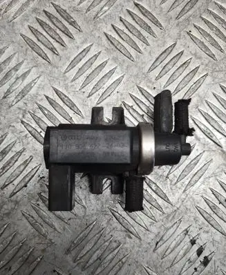 Volkswagen Golf IV Turbo solenoid valve 1J0906627 72290320