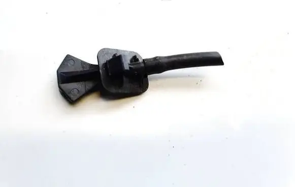 Renault Austral Windshield washer spray nozzle