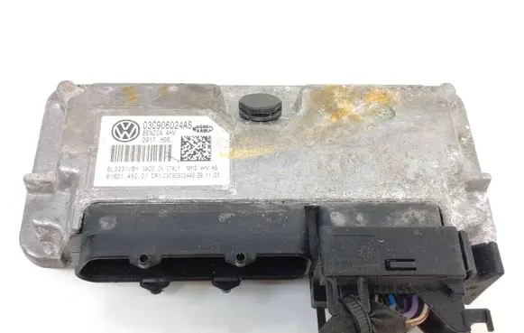 Volkswagen Golf V Engine control unit/module 03C906024AS 6160145001 6L3331VBH
