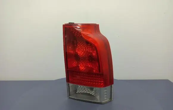 Volvo V70 Rear/tail lights 161038