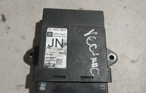 Opel Vectra C Door control unit/module 13193366 5WK46003