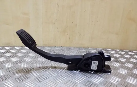 Ford Kuga II Accelerator throttle pedal CV619F836HB 6PV01036846