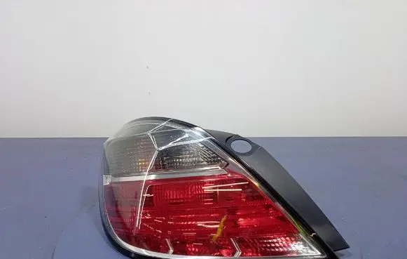 Opel Astra H Rear/tail lights 13222324