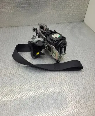 Mercedes-Benz E A207 Front seatbelt 615416700