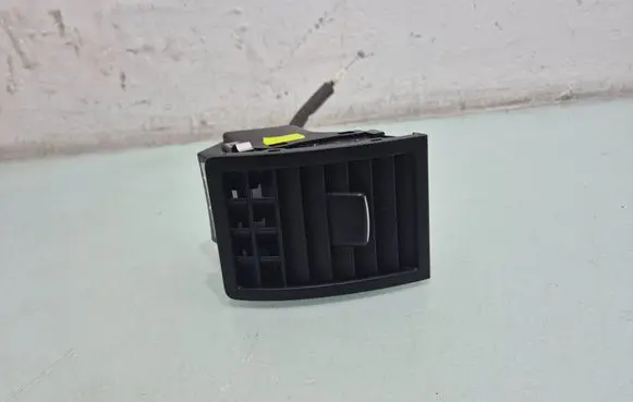 Volkswagen Touareg I Dashboard side air vent grill/cover trim 7L6819704L