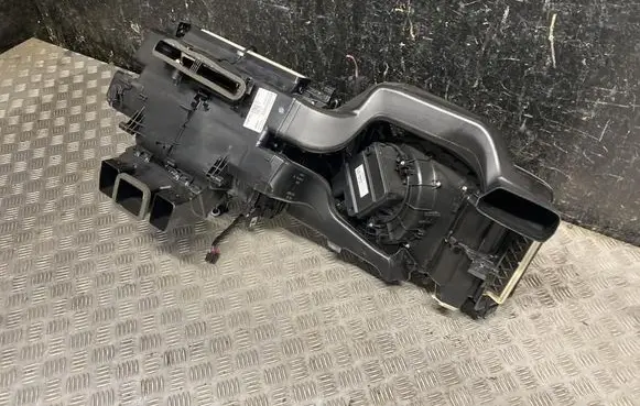 Audi A5 8T 8F Interior heater climate box assembly housing 8W1816005H