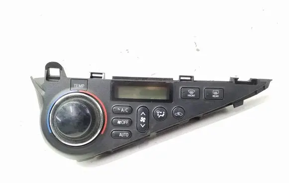 Toyota Prius c Climate control unit 5590052740