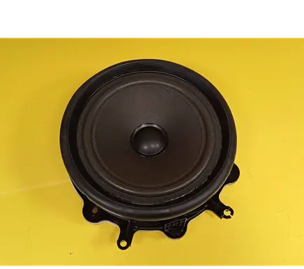 Audi A4 S4 B5 8D Front door speaker 8E0035411