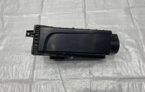 Alfa Romeo Giulia Air filter box 50533835