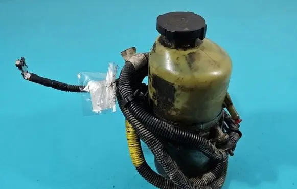 Opel Meriva B Power steering pump M27530023QI IMPRK1551017
