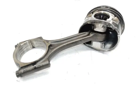 Peugeot 308 Piston with connecting rod 980726038001 1629031680 1629032180