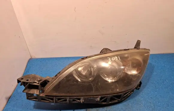 Mazda 3 I Headlight/headlamp